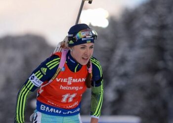 Видео трансляция женской гонки преследования в Оберхофе | Биатлон |