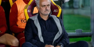 Жозе Моуринью грозит увольнение из «Ромы»