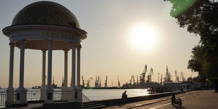 Розікрав 2 млн грн з бюджету на ремонті причалів Бердянського порту | Новини Запоріжжя