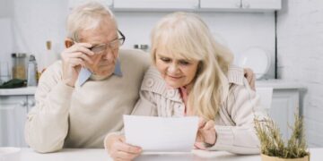 Стало відомо, які виплати можуть отримувати українці, якщо їм не вистачає страхового стажу – ЭКОНОМИКА