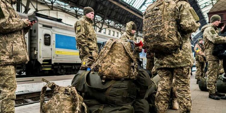 Мобілізація у Києві: у ТЦК розповіли, чи затримуватимуть чоловіків | Новини Київ