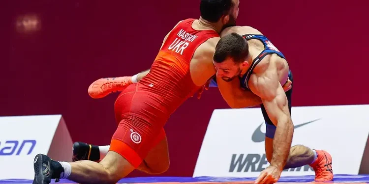 Насібов та Фільчаков здобули бронзові медалі чемпіонату Європи | Боротьба |