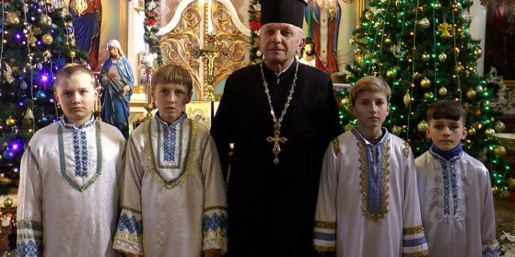 Через вісім місяців після ампутації чоловік почав служити в церкві: історія отця Івана Теремка з Прикарпаття