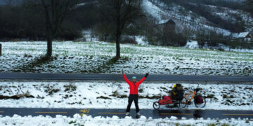 До Запоріжжя завітав мандрівник з Португалії Мануель Монтес – він проїхав тисячі кілометрів Україною на велосипеді | Новости Запорожья