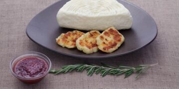 На Вінниччині переселенець на грантові кошти відкрив сироварню – ЭКОНОМИКА