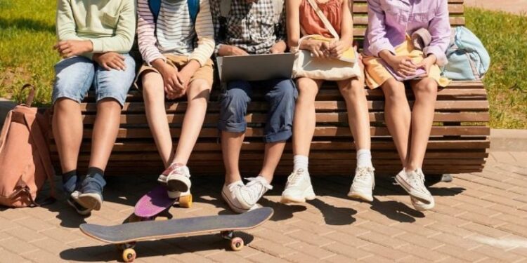 «Хто тут такий крикливий?»: судили шепетівчанина, що без причини на вулиці вдарив підлітка —Хмельнитчина