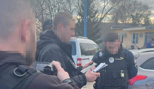 Ізмаїльського поліцейського затримали за підозрою у корупції