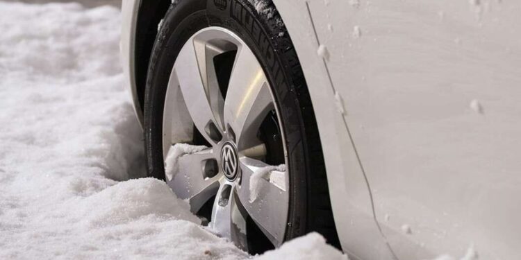 Як витягнути авто зі снігу за допомогою троса: інструкція | |