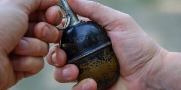 Кинув гранату у людей: мешканця Миколаєва затримано за підозрою у замаху на вбивство