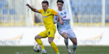 “Минай” відібрав очки в гостях у “Дніпра-1”