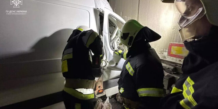 На Івано-Франківщині сталися дві ДТП: одна особа загинула, ще одна – постраждала (ФОТО)