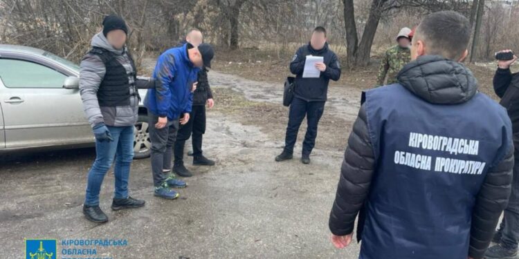 На Кіровоградщині попався на хабарі представник Служби судової охорони |  – Новини Кропивницького і Кіровоградщини