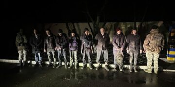 На Одещині вісім чоловіків намагались незаконно перетнути кордон