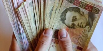 На Шполянщині у матері загиблого військового аферисти видурили 100 тисяч