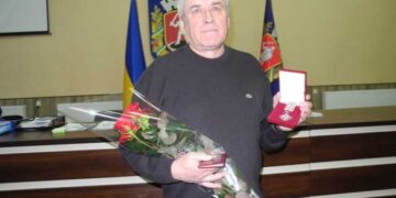 На Звенигородщині педагог отримав медаль від РНБО