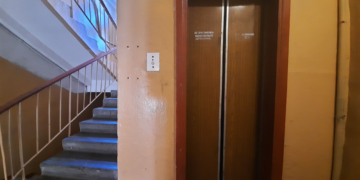 Не працюють ліфти в Полтаві: розірвали договір з підрядником