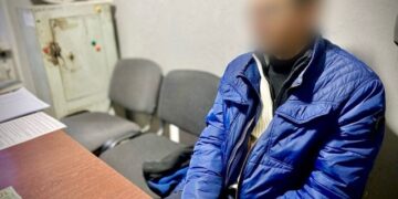 Підозрюваний у крадіжці намагався підкупити поліцейського в Одесі