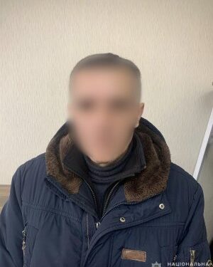 Пограбував жінку у під’їзді будинку – у Миколаєві поліцейські повідомили про підозру зловмиснику » Миколаївський Оглядач