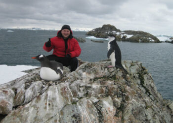 Полярник з Лисянки товаришує з пінгвінами Антарктиди і вболіває за людей України — Новости Черкасс