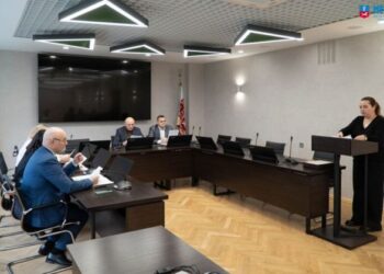 Понад 20 соціальних, фінансових і комунальних питань розглянули на виконкомі — Новости Черкасс