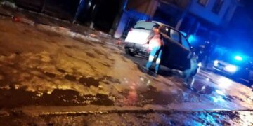 Провалилася машина на Горбачевського у Тернополі