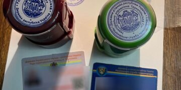 Роздавав у Тернополі фальшивій військові квитки