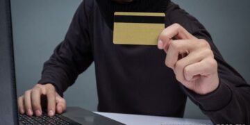 Шахраї ошукали на 57 тисяч гривень двох мешканців Шепетівщини —Хмельнитчина