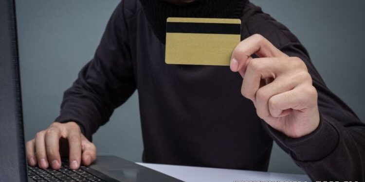 Шахраї ошукали на 57 тисяч гривень двох мешканців Шепетівщини —Хмельнитчина