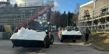 Старт чемпионата мира может быть отложен после шторма на арене | Биатлон |