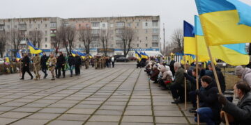 У Чорнобаї попрощалися із загиблим захисником