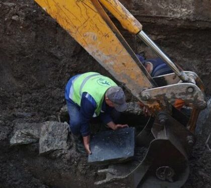 У Львові через прорив водопроводу трамвай №9 змінив маршрут