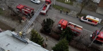 У Миколаєві вогнеборці ліквідували пожежу житлового будинку » Миколаївський Оглядач