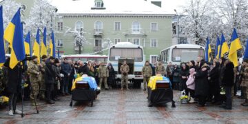 У Рівному похоронили двох військових