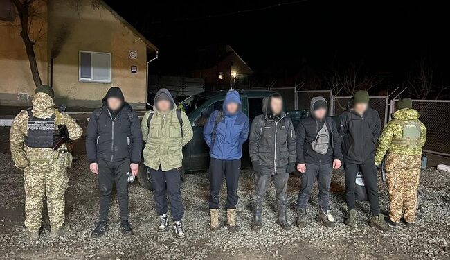 В Одещині на кордоні вистежили дроном шістьох чоловіків