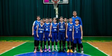 ВЮБЛ серед юнаків 2011 року: дніпровська СДЮСШОР-5 виграла групу в Івано-Франківську – Федерація баскетболу України