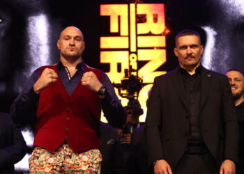 “Ждет тяжелая ночь”: Гроувз сделал прогноз на бой Усик – Фьюри – Спорт ):Бокс