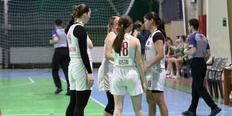 Жіноча Вища ліга: Франківськ-ПНУ-ДЮСШ-2 чветверте в сезоні обіграв СДЮСШОР-4 – Федерація баскетболу України