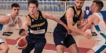 Український баскетболіст Максим Шульга показав 100% реалізацію кидків у плей-офф студентської ліги | Баскетбол |