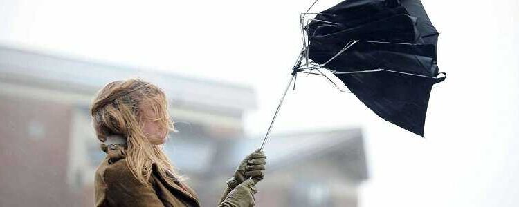 На Київщині очікується сильний ураганний шторм: прогноз погоди | Новини Київ