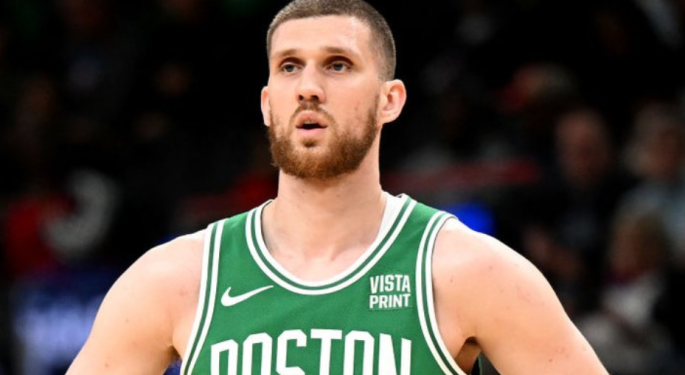 Святослав Михайлюк провів рекордні для себе хвилини в регулярному чемпіонаті НБА | Баскетбол |