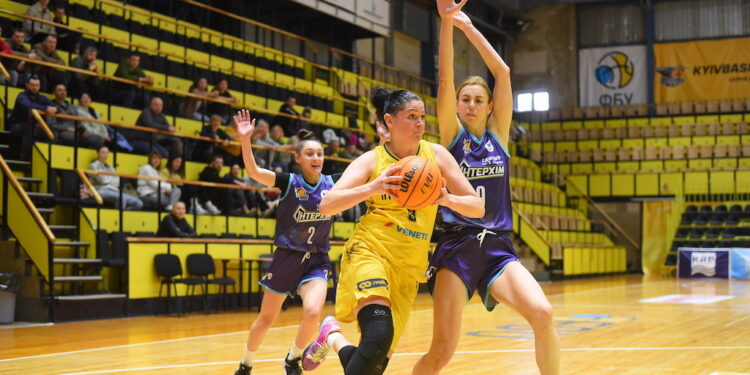 Анна Ольховик отримала серйозну травму в півфіналі Суперліги – Федерація баскетболу України