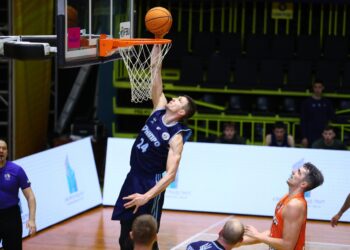 Бабл у Києві стартував з поразки Дніпра від Черкаських Мавп: фотогалерея – Федерація баскетболу України