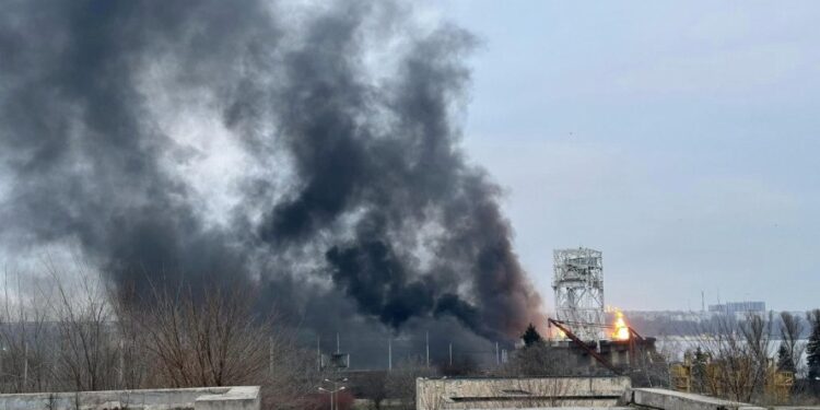 Внаслідок обстрілу ДніпроГЕС може виникнути дефіцит електроенергії | Новини Запоріжжя