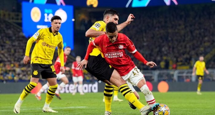«Боруссия» Дортмунд прошла в ¼ финала Лиги чемпионов благодаря победе над «ПСВ»