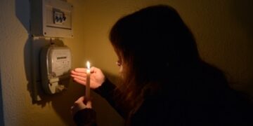 Через замикання, в одному із сіл біля Миколаєва вночі було відсутнє електропостачання » Миколаївський Оглядач