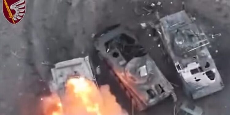 Десантники відбили штурм окупантів поблизу Новомихайлівки: знищено бронетехніку і піхоту окупантів (ВІДЕО) – Экономика