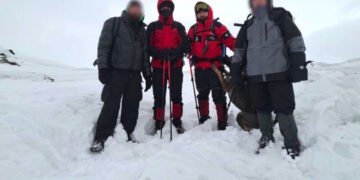 Двох тернополян розшукали у Карпатах 11 березня