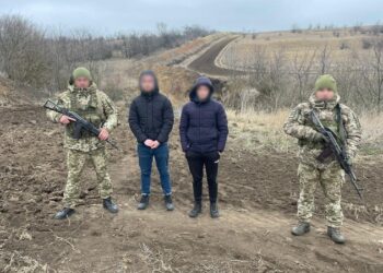 Двоє ухилянтів застрягли у рові на Одещині намагаючись втекти в Молдову