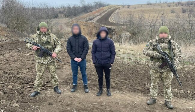 Двоє ухилянтів застрягли у рові на Одещині намагаючись втекти в Молдову