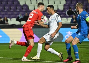 Исландия разгромила Израиль и вышла в финал плей-офф Евро-2024